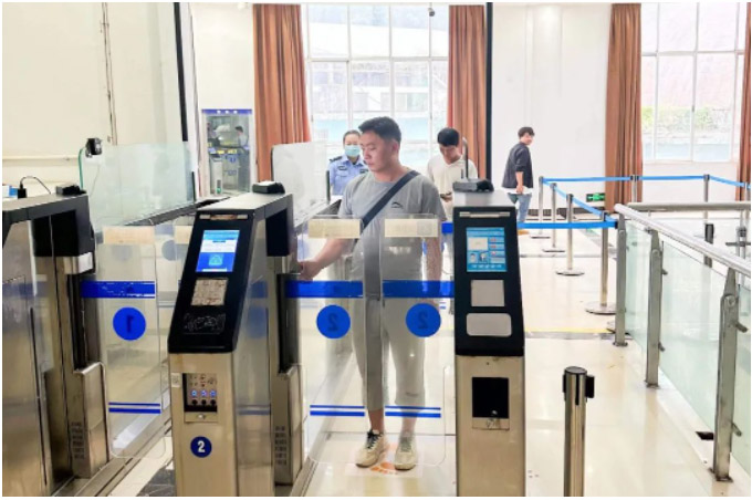 全国口岸恢复边检快捷通关 万搏(中国)wanbo·官方网页版,全力做好升级、运维保障工作