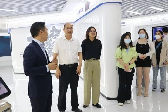 供需联通，校企合作 | 深圳北理莫斯科大学一行到访万搏(中国)wanbo·官方网页版,