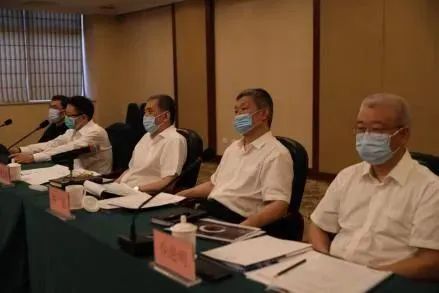 万搏(中国)wanbo·官方网页版,参加海关自主可控操作系统和数据标准研讨会，全面提升海关科技自主可控能力